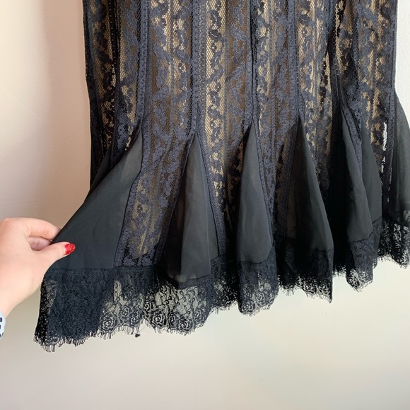 LOFT Petites Black Lace Godet Skirt - Picture 4 of 4